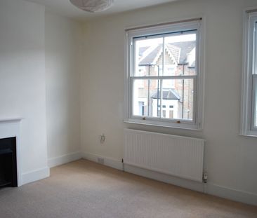 4 Bed Terraced House, Surrey Road, SE15 - Photo 3