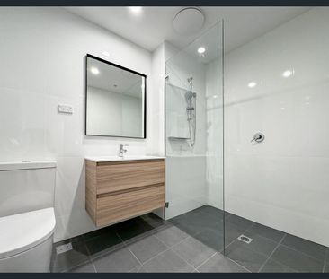 Bankstown Spacious One Bedroom Apartment Available Soon - Photo 4