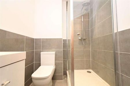 Winchester Road, Basingstoke, RG21 - Photo 3