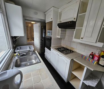 Room in a Shared House, Linden Road, B66 - Photo 2