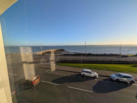 68 Scotch Quarter, Carrickfergus, BT38 7DP - Photo 2