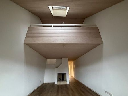 Maisonette in the attic. Stylish, bright and special - Photo 2