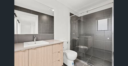 Modern and Stylish Family Home - Photo 2