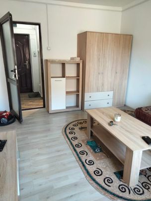 Garsoniera etaj 1 zona Garii - Fotografie 1