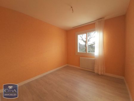 Location Maison 6 pièces 87m² LE VIGEN 87110 - Photo 5
