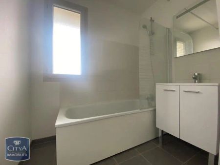 Appartement à louer 3 pièces 65.1m² - Photo 3