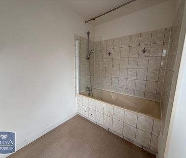 Location Maison 4 pièces 120m² DAMIGNY 61250 - Photo 5