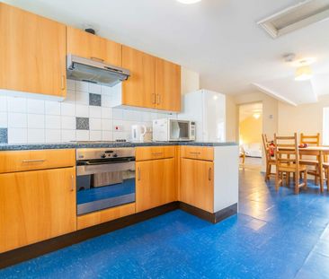 Flat 4, 24 Barbican Road - Photo 6