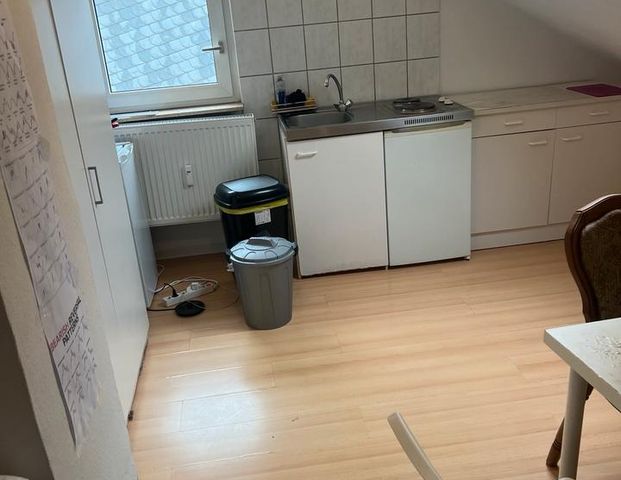 Attraktive 1-Raum-Wohnung in Frankfurt - Photo 1