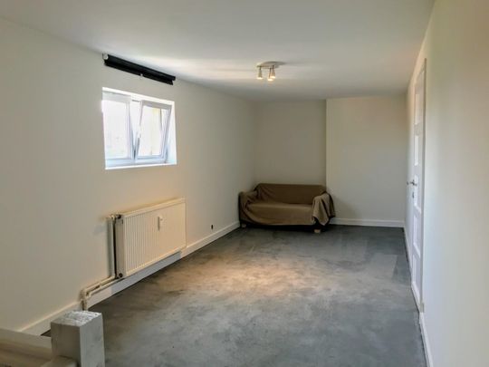 Flat - for rent - Photo 1
