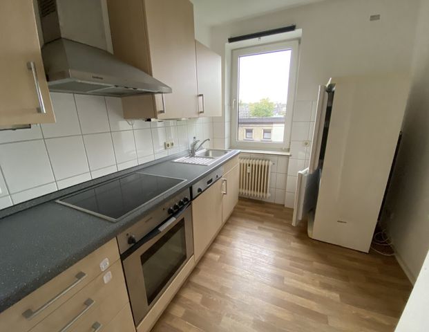 Studenten aufgepasst: Möbliertes WG-Zimmer in frisch renovierter 3-Zimmer-WG im Herzen von Aachen! - Photo 1