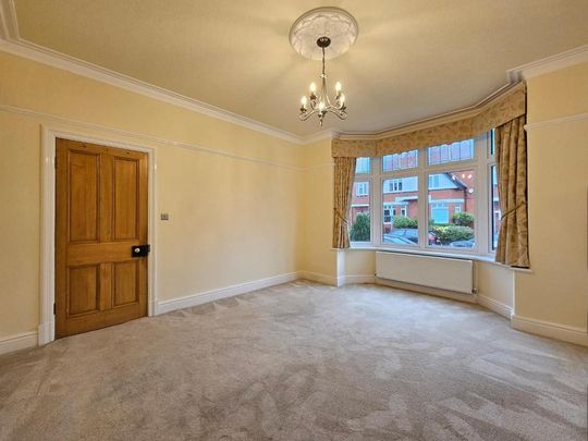 4 bedroom semi-detached house to rent - Photo 1