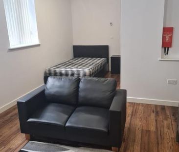 Studio to rent - Photo 4