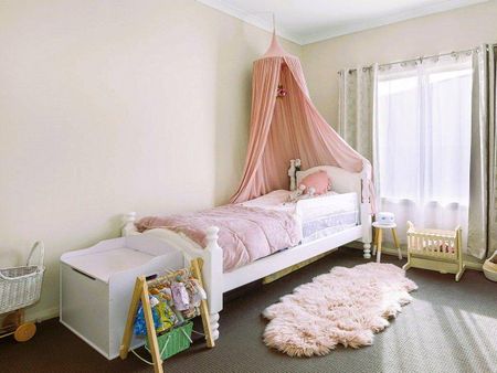 Charming 3-Bedroom Brick Veneer - Photo 5