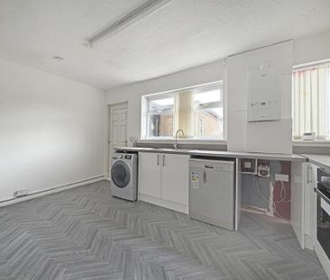 2 bedroom terraced house to rent - Photo 6