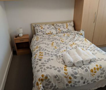 2 bedroom flat to rent - Photo 3