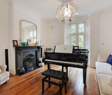 5 bedroom semi-detached house to rent - Photo 2