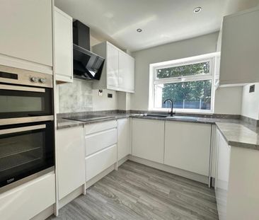 Stockwell Avenue, Brierley Hill - Photo 2