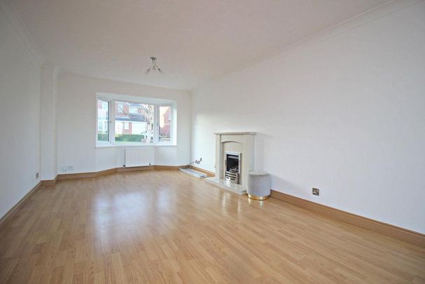 4 bedroom detached house to rent - Photo 1