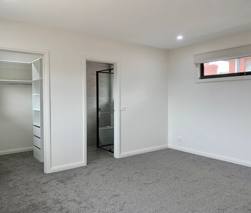 1/15 Sheffield Street, Preston VIC 3072 - Photo 2