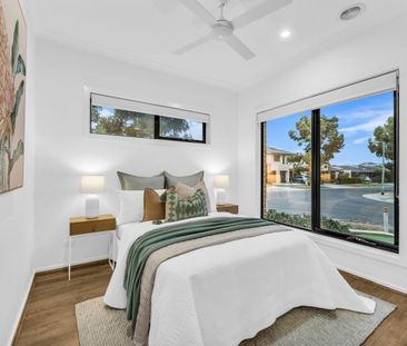STYLISH, SPACIOUS & ENERGY-EFFICIENT FAMILY LIVING IN PRESTIGIOUS T... - Photo 4