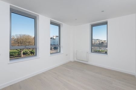 Lace House - Photo 4