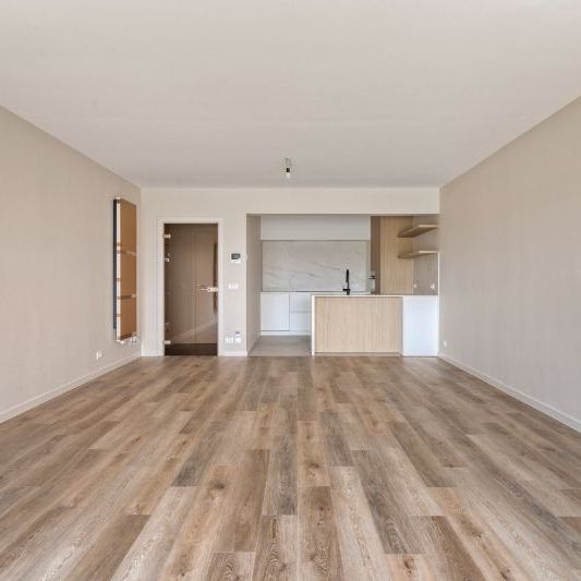Te huur : Knokke : prachtig luxueus appartement met adembenemend uitzicht op het Zegemeer, nabij het Casino, met terrassen en dakterras van 120 m² garage. - Foto 1