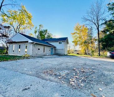 For Lease - 202 Cox Mill Road, Barrie, Ontario - Photo 4