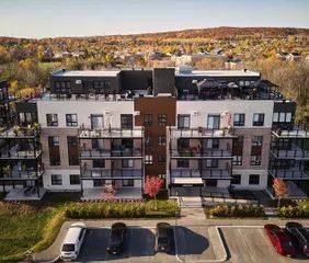 1 room apartment of 96m² in Gatineau - Photo 2
