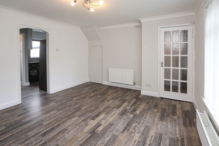 18 Springwell Crescent, Groomsport, BT19 6JZ - Photo 2