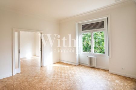 Barcelona, Catalonia 08021 - Photo 2