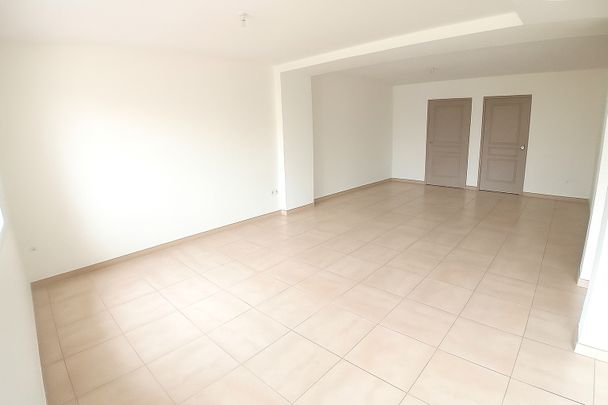 Location Appartement 3 pièces 66m² - Photo 1