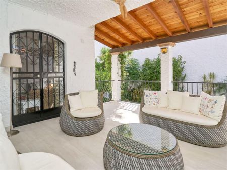 Finca rústica de alquiler en Calle las Rosas, 96, Capistrano - Photo 4