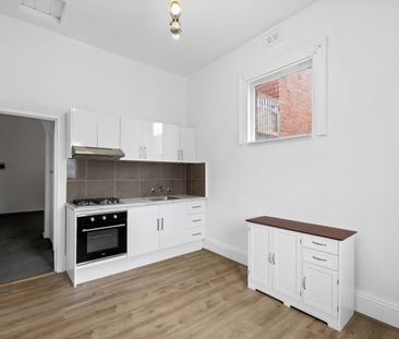 One Bedroom Delight! - Photo 1