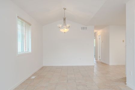 For Lease - 2887 Darien Road, Burlington, Ontario - Photo 3