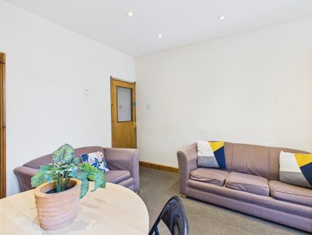 5 bedroom terraced house to rent - Photo 2