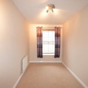 2 bedroom Apartment - BRIDGE COURT, WELWYN GARDEN CITY. - Photo 2