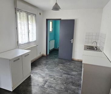 Location Maison 2 pièces 37m² SIN LE NOBLE 59450 - Photo 1