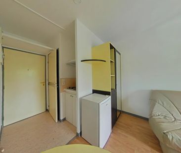 Location Appartement 1 pièce Meublé 13m² POITIERS 86000 - Photo 2