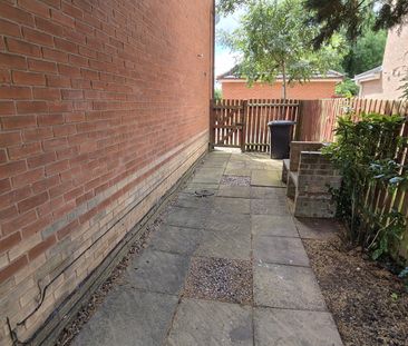 Croft Road, Thurcaston Park, LE4 - Photo 1