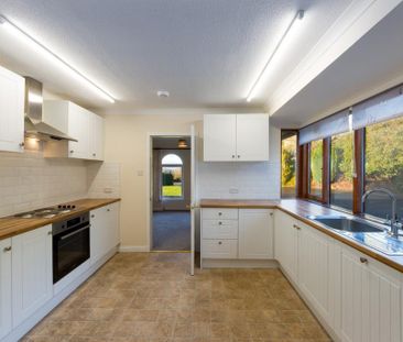 2 bedroom bungalow to rent - Photo 4