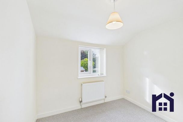 3 bedroom end of terrace house to rent - Photo 1