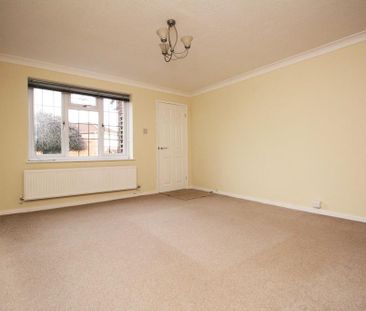 2 bedroom semi-detached house to rent - Photo 2