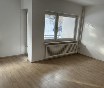 Schöne 2-Zimmer-Wohnung mit Balkon und neuem Badezimmer in Lüdensch... - Photo 1