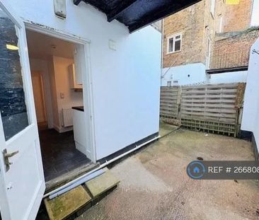 1 bedroom flat to rent - Photo 2