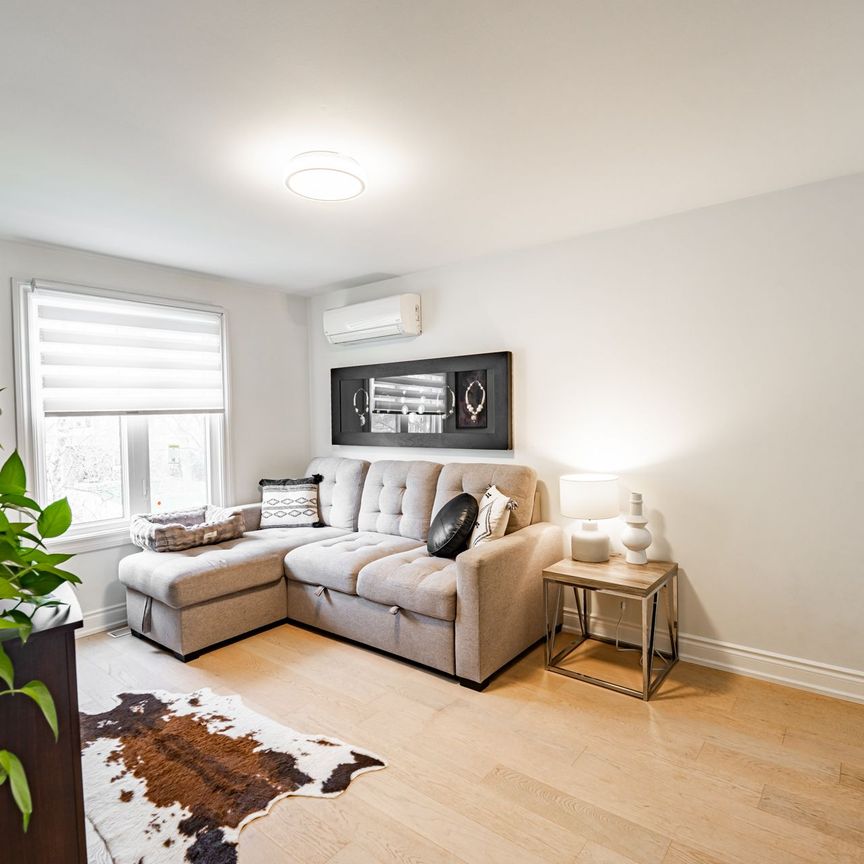 For Lease - 176 William Roe Boulevard Unit# Main, Newmarket, Ontario - Photo 1