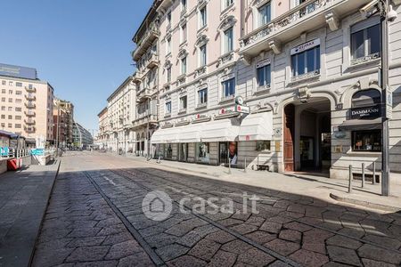 Bilocale in Affitto in Piazza XXV Aprile 12 a Milano - Photo 2