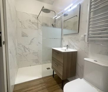 Location Appartement 1 pièce 17m² - Photo 2