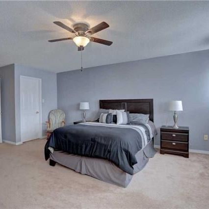 For Lease - 40 yellow brick Road, Brampton, Ontario - Photo 1