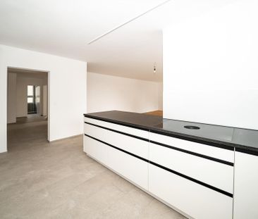 Grosszügige, komplett renovierte 5.5-Zimmer-Wohnung - Photo 2